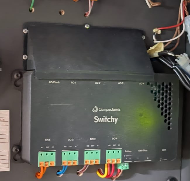 Switchy in the technical compartment, with four DC and four AC channels.